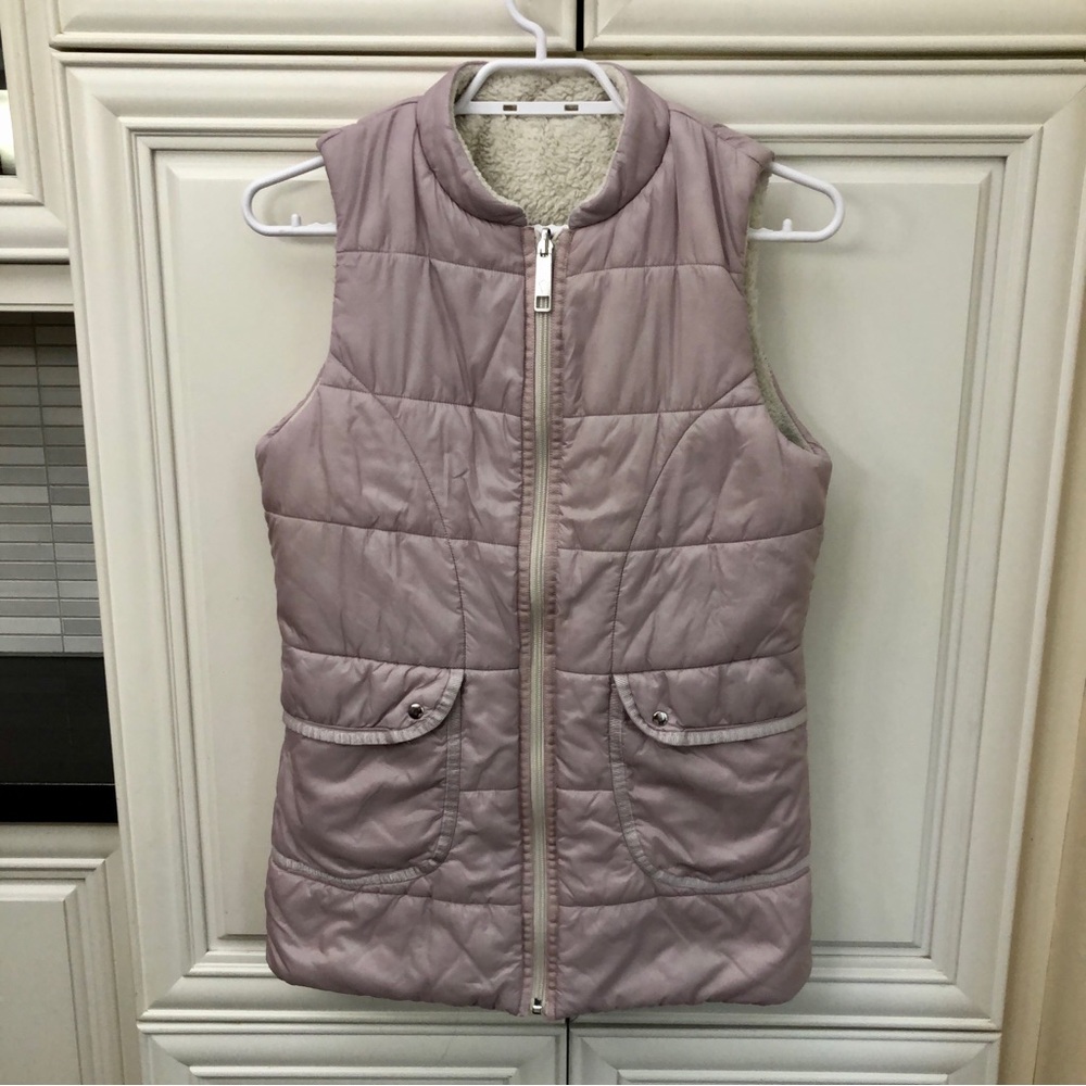 Ivivva by Lululemon girl’s reversible sherpa vest